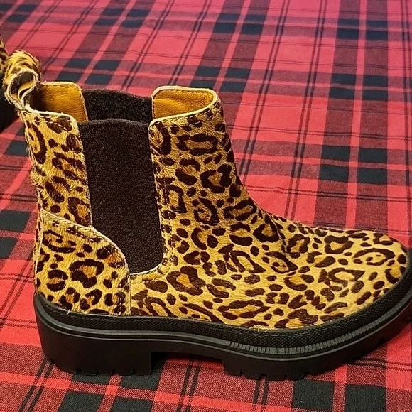 NWOT Lucky Brand Women Emali Tan Black Leopard Calf Hair Lug Sole Combat Boots - Picture 5 of 12